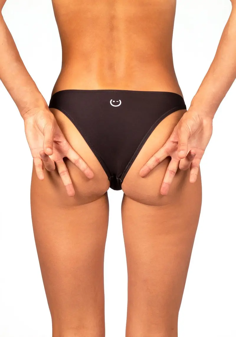 Black Basic Cut Bottom