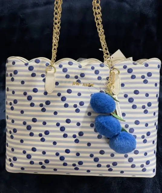 Bolso lujosa con detalles de Pom pom | Betseyn Johnson