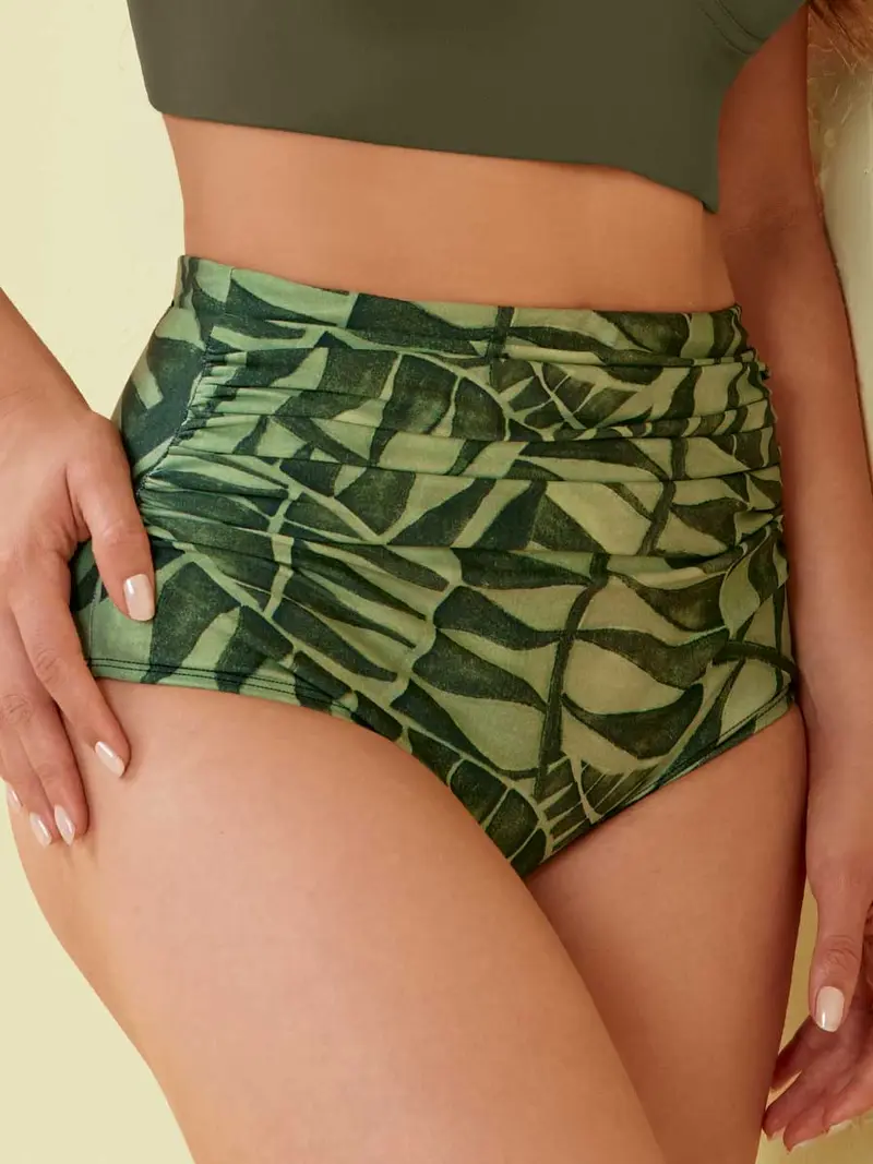 Panty de Baño Con Control Suave de Abdomen Estampado Verde Militar