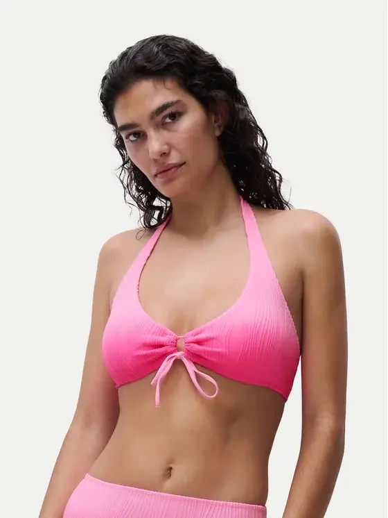 Top bikini halter en fucsia  con relleno extraíble